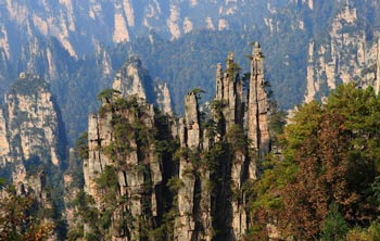 長沙出發(fā)到黃龍洞、張家界森林公園、天門山、鳳凰五日游