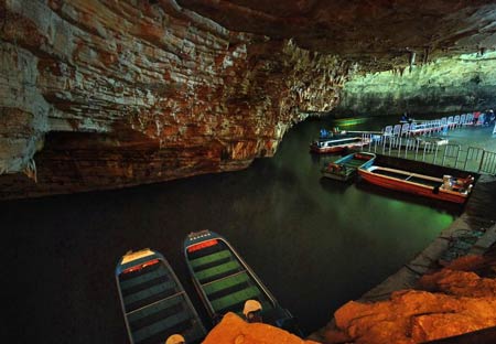 長沙出發(fā)到黃龍洞、張家界國家森林公園三日游