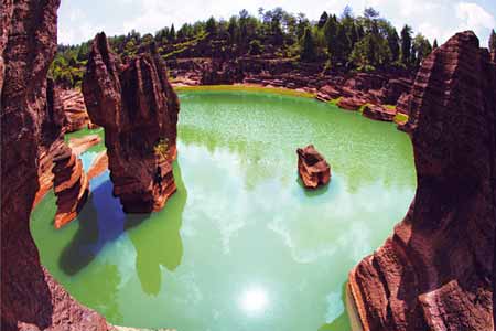 張家界、袁家界、天子山、紅石林、鳳凰古城四晚五日游